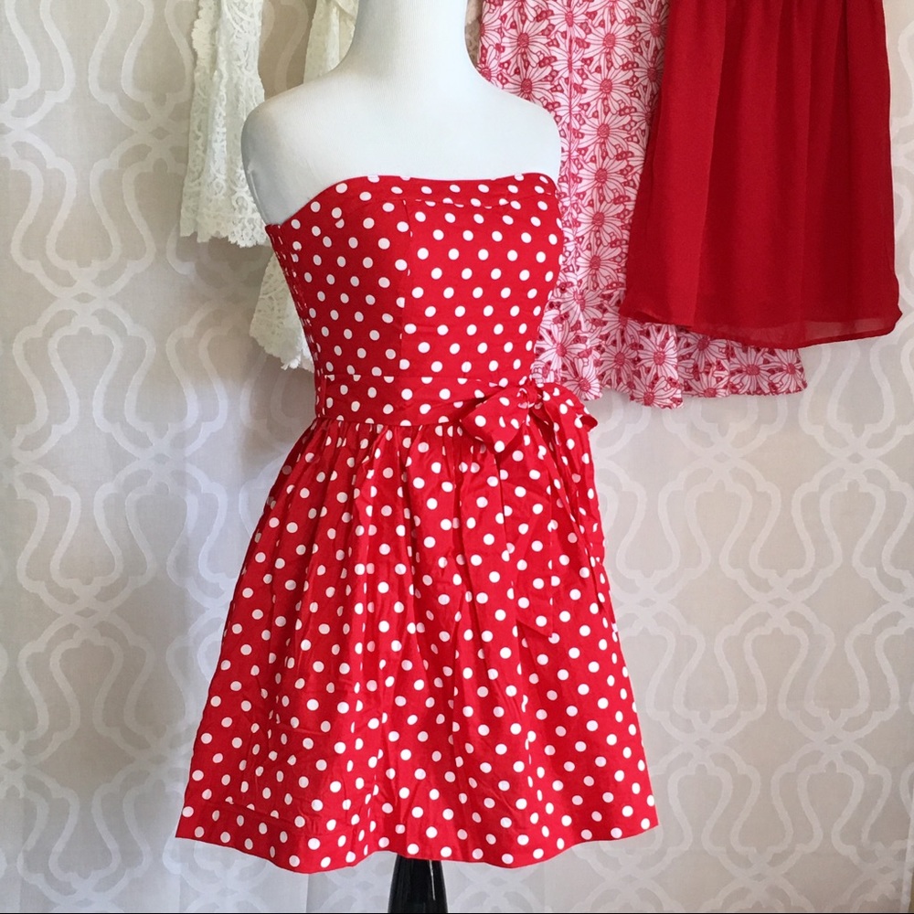 *CLEARANCE* Red Strapless Polka Dot Pin Up Dress - Picture 5 of 7